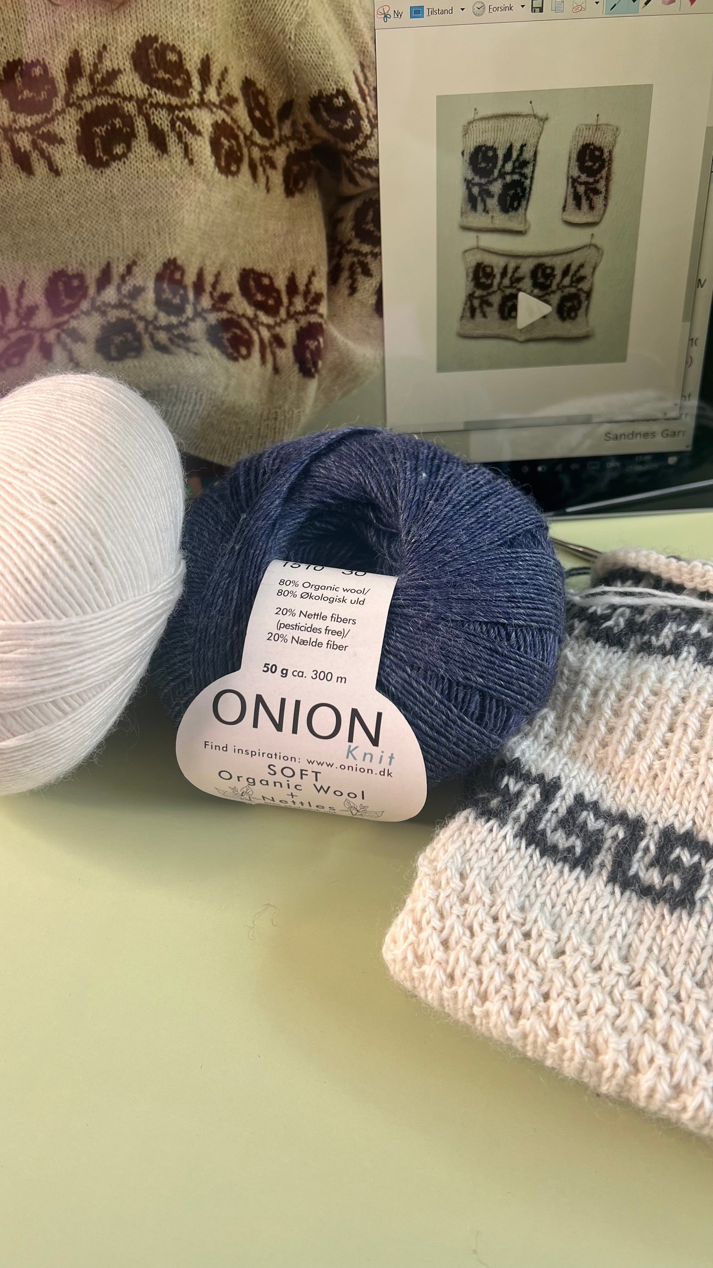 Garnkit til Rosie Sweater - SOFT Organic Wool + Nettles