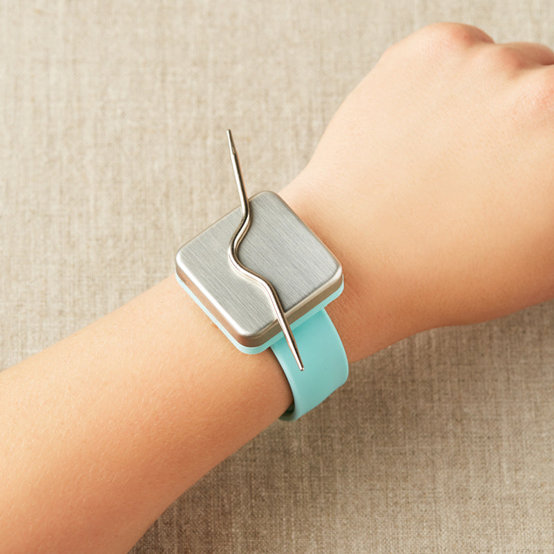 CocoKnits Makers Keep Armbånd